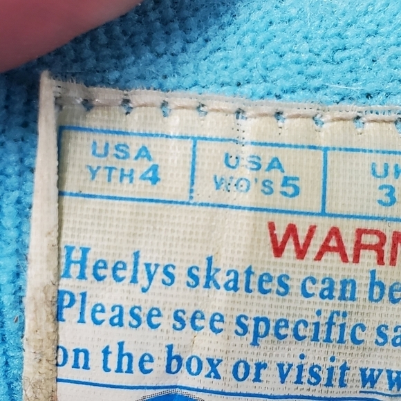 Heelys black and blue with graphic design girls 4 - Picture 13 of 13